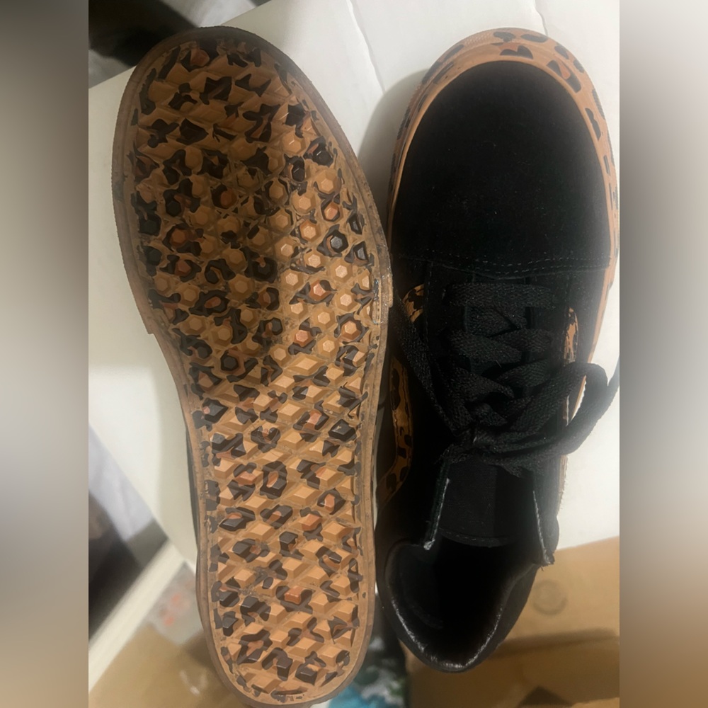 Vans Women's Old Skool Platform Sneakers - Black and Leopard Print - Picture 6 of 7